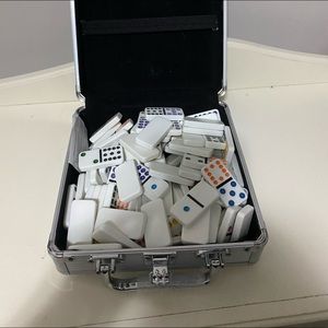 Dominoes game set